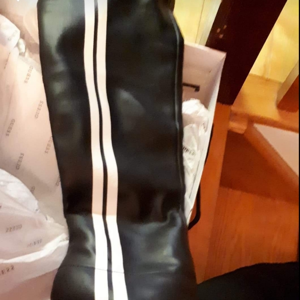 Beautiful black and white Guess New Sexy Boots